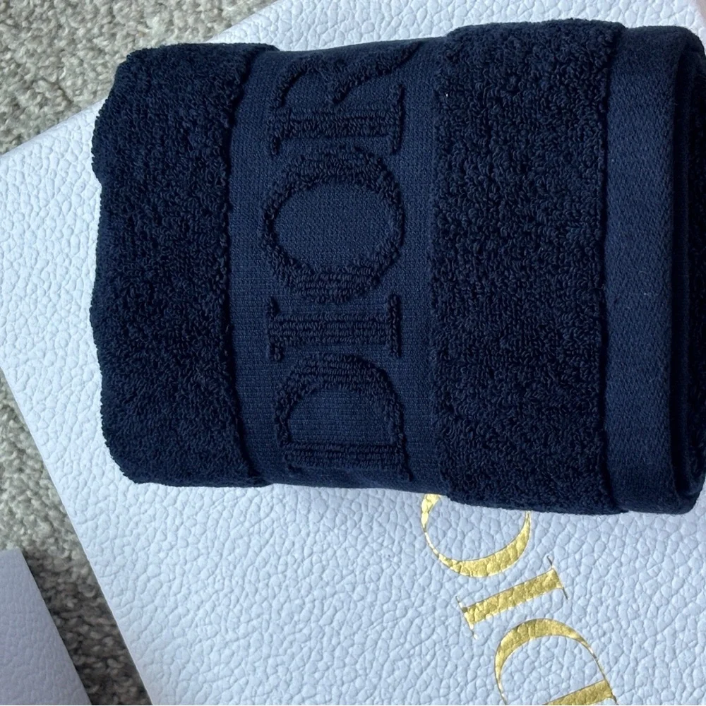 Dior Gift Set with Boxes - Picture 14 of 16